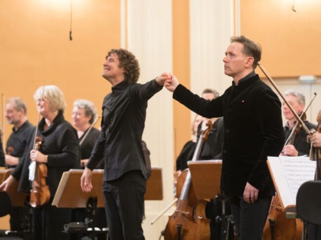 xl_ticciati_davies_c_wolfgang-lienbacher-chamber_orchestra_europe-salzburg-2-25