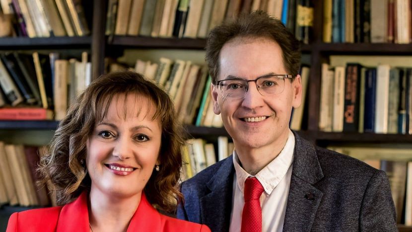 Simon-Izabella-es-Varjon-Denes